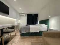Le petite Central Studio Apartments - Apartment