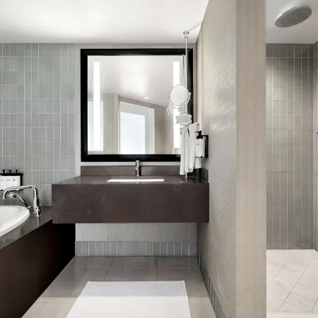 Hotel Sofitel Los Angeles at Beverly Hills Отели рядом с достопримечательностью «Универмаг Macy's Beverly Center»