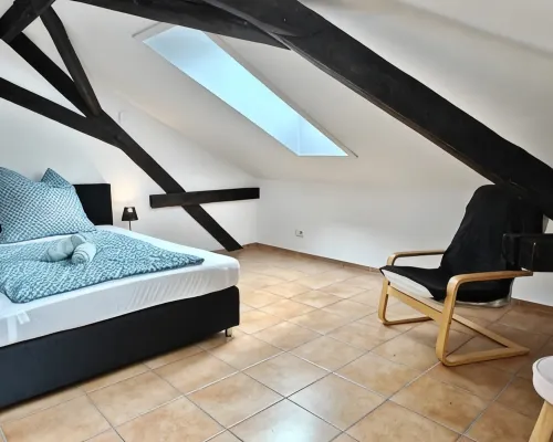 Loft with Pond View in the Franconian Lake District Pet-Friendly Hotels in Pleinfeld