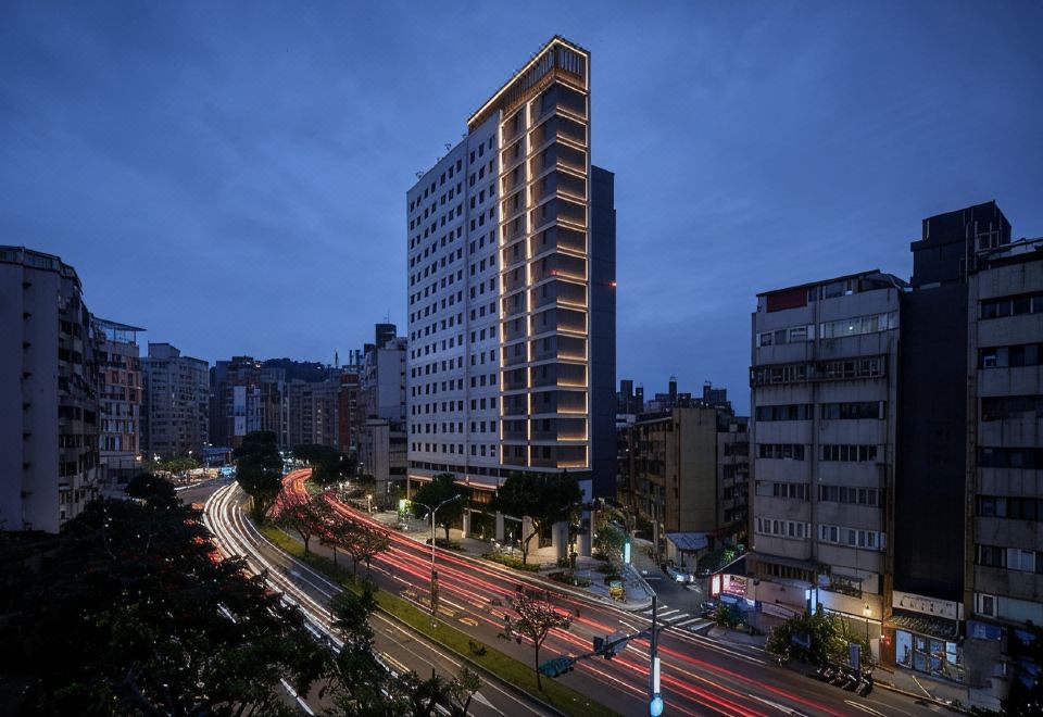부테크 지엔탄 호텔 로비