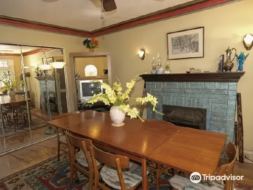 Downtown Bed and Breakfast - Bed and breakfasts
