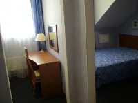Mon Plezir Hotel