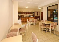 Comfort Inn & Suites Fuquay Varina - Wifi