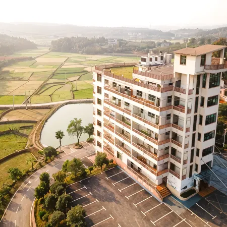 Chenzhou Laoyuanli Leisure Farmstay