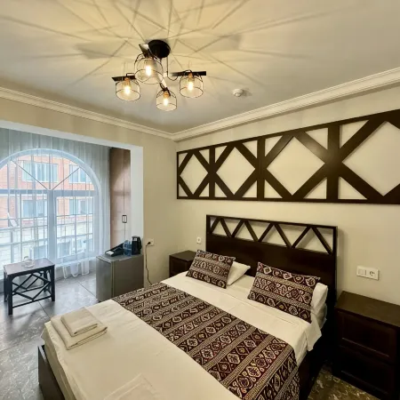 Istoriya Hotel