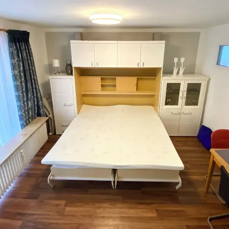 Apartment with 4 beds, south-facing balcony, underground parking space near the beach