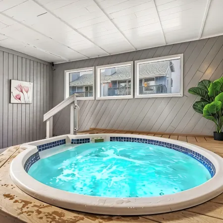 Cozy Birch Bay Summer Break • Hot Tub • 205