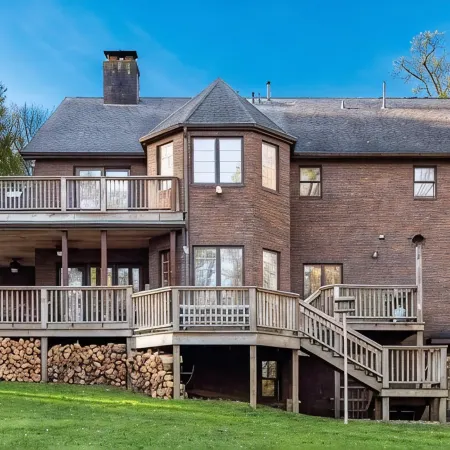 Welcome to our Secluded Retreat Home, near Salt Fork State Park, Cambridge, Ohio
