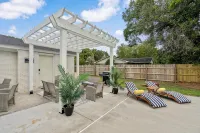 Pool, Fire Pit, Gym, Game Room, 4BR3BA - Near Parris Island/Downtown Beaufort