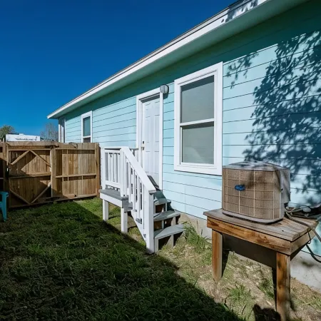Reelin’ and Rockin’ Cottage 1/2