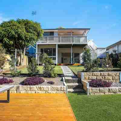 Renovated 3 bed Unit with Views Hotel Exterior