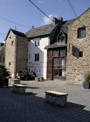Charming fisherman's cottage on the port