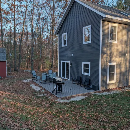 Quiet Home in the woods