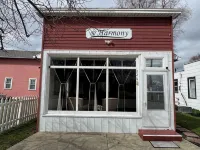 Cozy and close to downtown Port Clinton, Jet Express to Put-In-Bay and fishing! - 4-Star