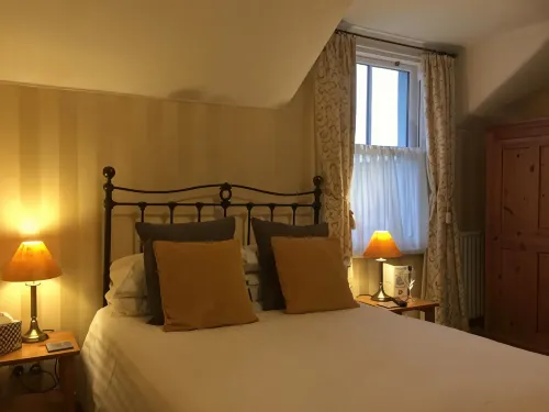 Glendale Guest House
