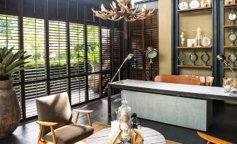 atta Lakeside Resort Suite