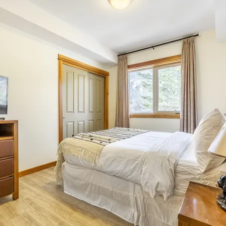 Joint Two Units - 4BedRooms&4BathRooms-Great Mountain VIEW&Pool&HotTubs-SLEEP-16
