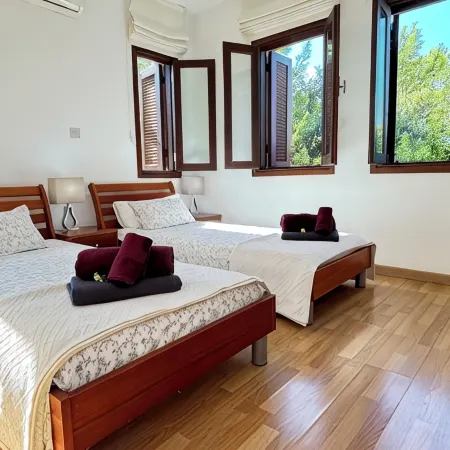 Aphrodite hills, Anatoli, 2 bedroooms apt , large terrace, 2 min from the pool