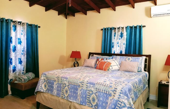 Relaxing, tastefully decorated one-bedroom unit with all modern facilities