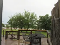 Cozy Lakeside Cabin, Mannford - 2성급