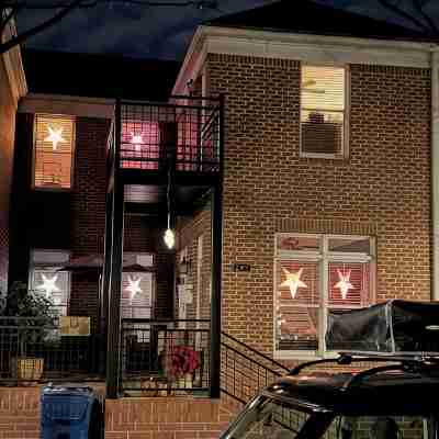 Cozy 2-bedroom Townhome with free parking in charming Downtown Chattanooga Hotel Exterior