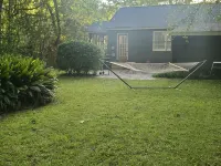 Cheerful 2 BR Near Colleges, Downtown, Attractions