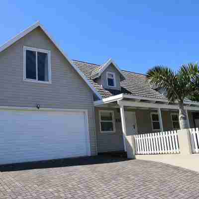 Stylish & Cozy House - 5min from the beach! Hotel Exterior