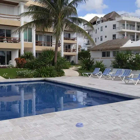 Affordable Beachfront  Paradise!     2 Bedrooms