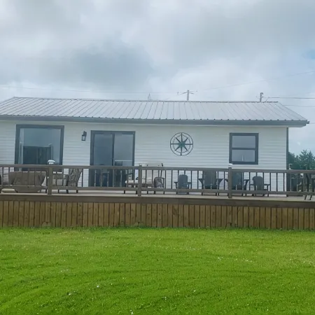 Lorney’s Place - entire cottage in cascumpec