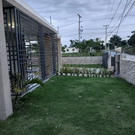 Spacious and unique house closed to beaches & natural monuments!
