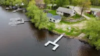 潛鳥鵜鶘湖小屋