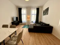 Walking distance to the center, near the arena - Homestays