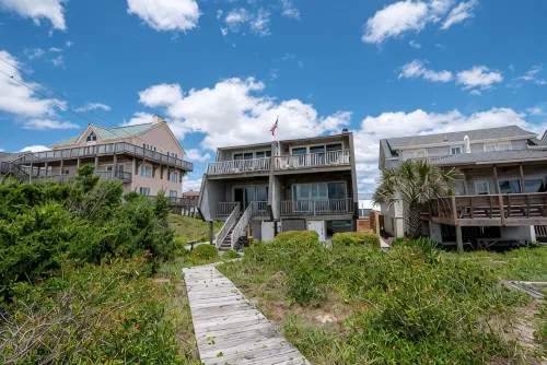 Bev's Beachfront Bungalow