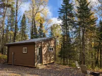 Woodsy Personal Retreat Cabin - "Quietude" - Hytter