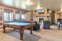 Lakefront in Elite Silverhawk Estates on Island Park Reservoir near Yellowstone - Alppimaja