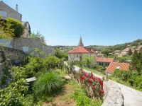 Apartments Gorana Hotels in Splitska