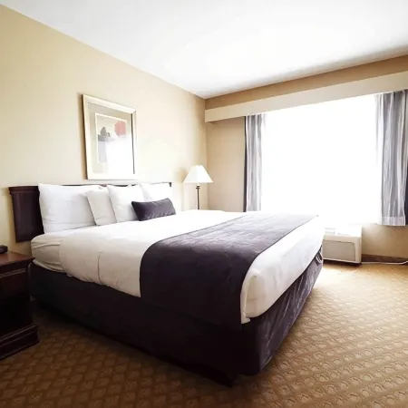 Town & Country Inn and Suites