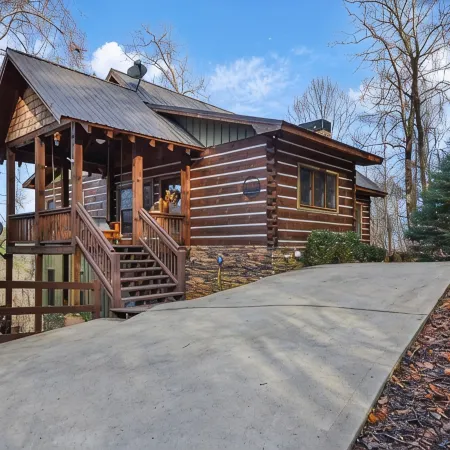 Million dollar Mountain View! Hot tub, Fire place, Game room & Fire pit!