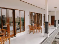 Uma Mesari Ubud Hotels near Rudana Museum