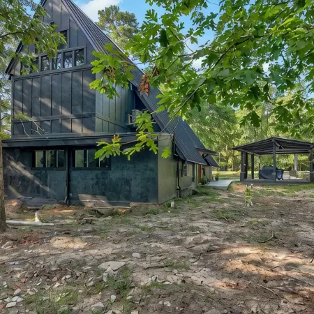 A-frame in the cove