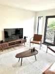 Modern Luxury Apartment in the Heart of Quincy - Wifi