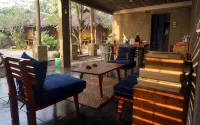 Bale Karang Cottages - 2-Star