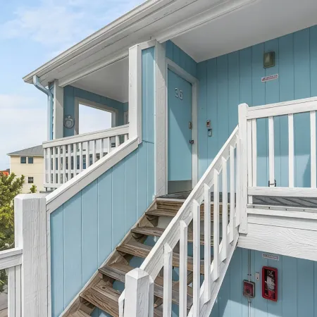 Nights on the North End-Steps to the Beach, Pool & Pier