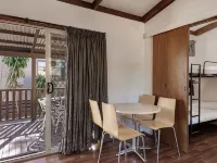 Discovery Parks - Emerald Beach Hotels in Emerald Beach