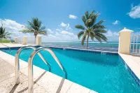 Steps to the Beach! 2bed/2.5bath condo - Seabreeze Villas - Beach