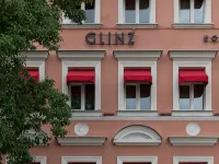 Glinz Hotel by Ginza Project โรงแรมใกล้ออโรร่าครุยเซอร์