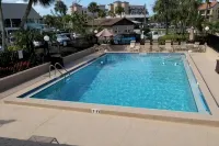 Sunrises &  Sunsets - Beautiful Bayside View & Steps to the Beach - Wifi
