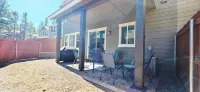 Townhome in the Pines-Quiet Cul-De-Sac-A/C-W&D-Fireplace-Close to Nau & Trails - ห้องครัว