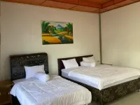 Matraville Home Stay Lake Toba - balcony