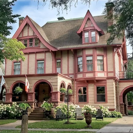 InnBuffalo Off Elmwood